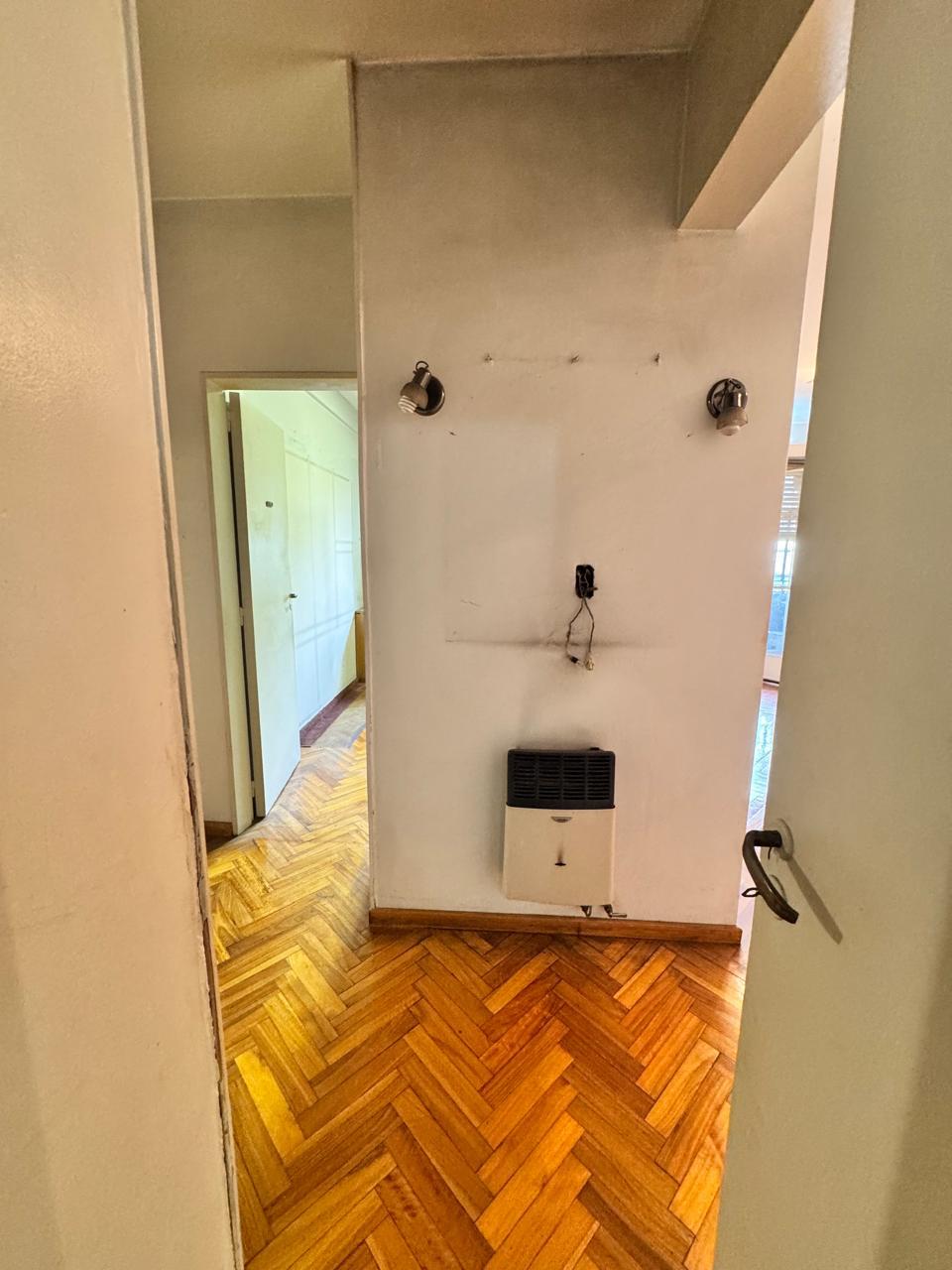 PASILLO DISTRIUBUIDOR