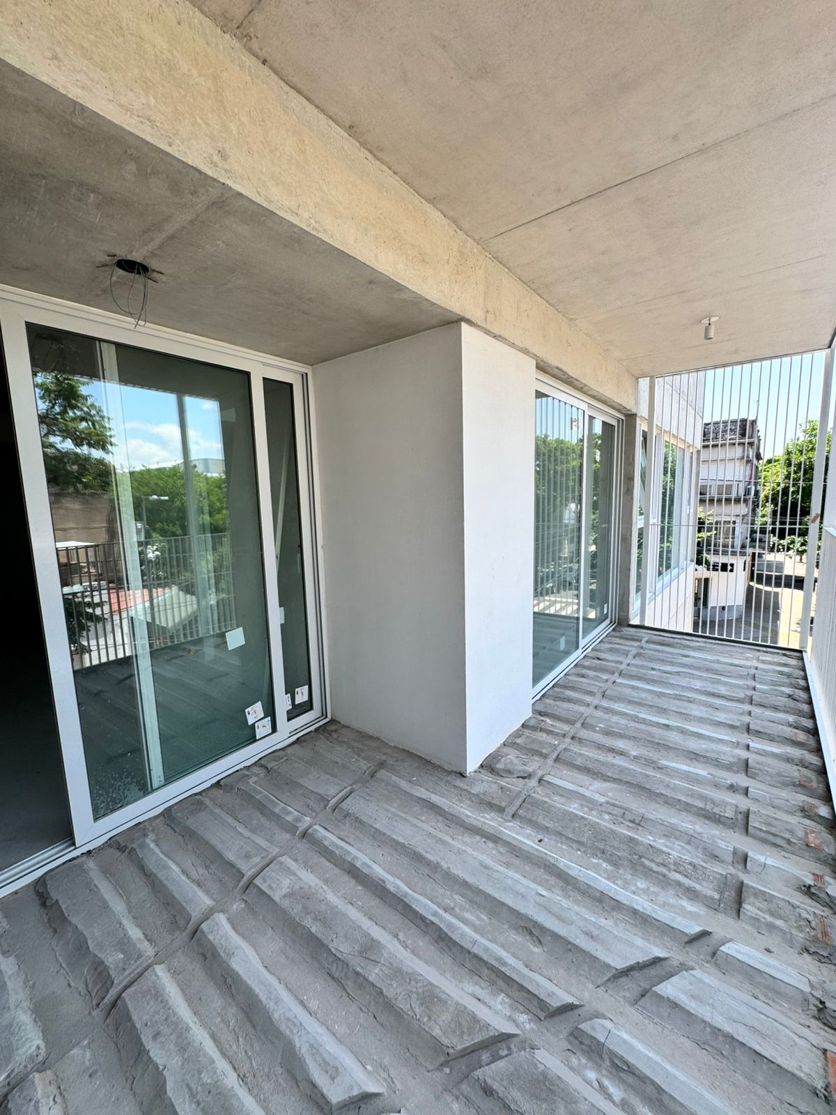 0fb04e52-4a21-46c7-b681-20421bcfe750