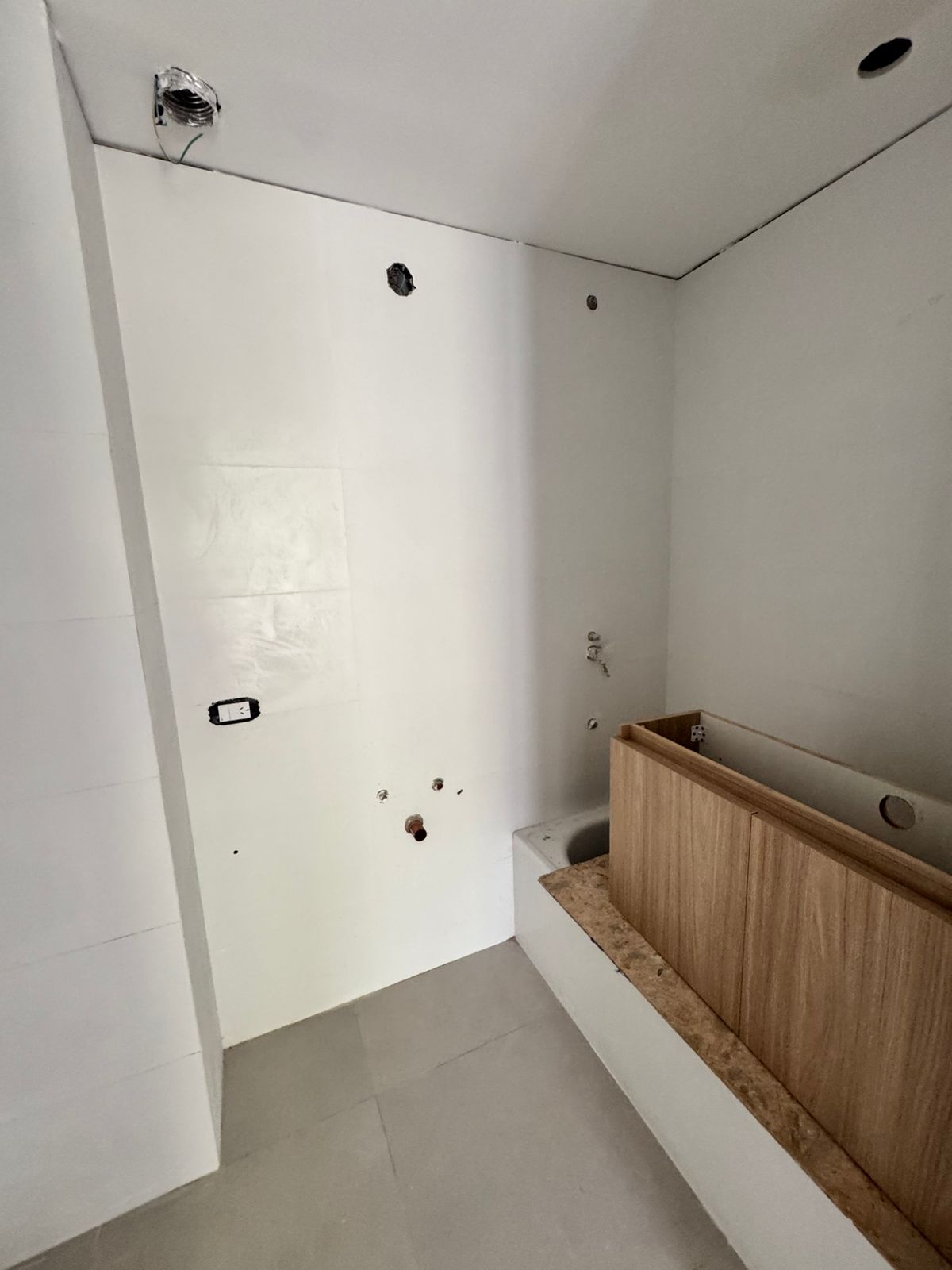 1c126e04-db34-4389-a2d9-9563d78c4ed2