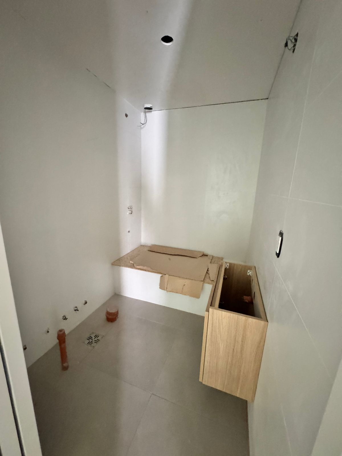 8cd4a779-da70-406e-8f4d-a7e1d256f9dd