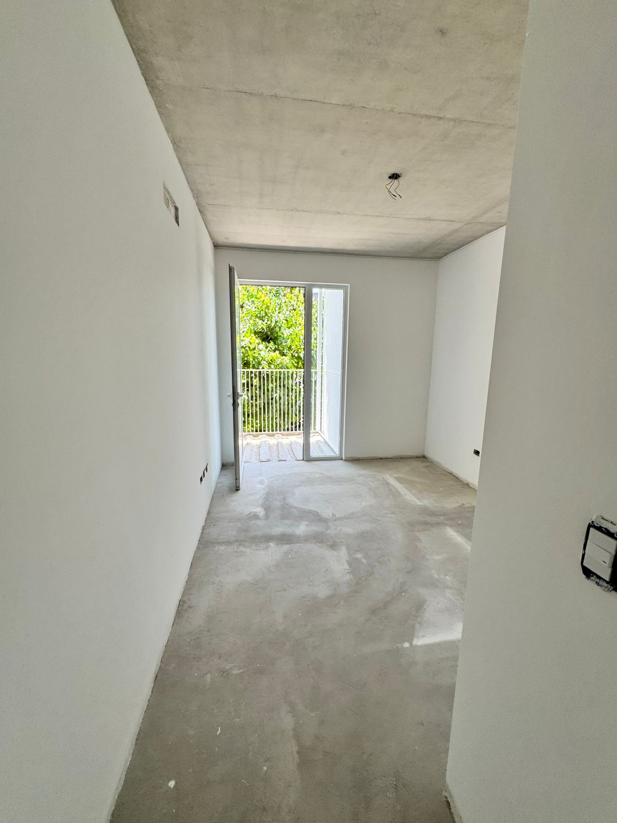 c3f3d6fc-ed9f-41f3-a9ed-0c1700736200