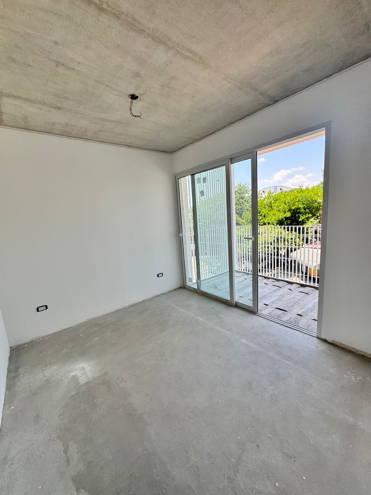 c7a04294-c85f-46ed-b2b2-be0348577770