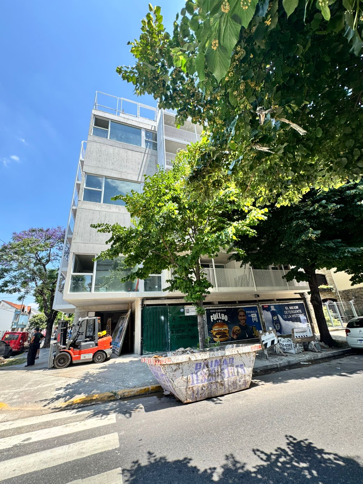 cb546685-96bf-43fc-9979-6fd234b4464f