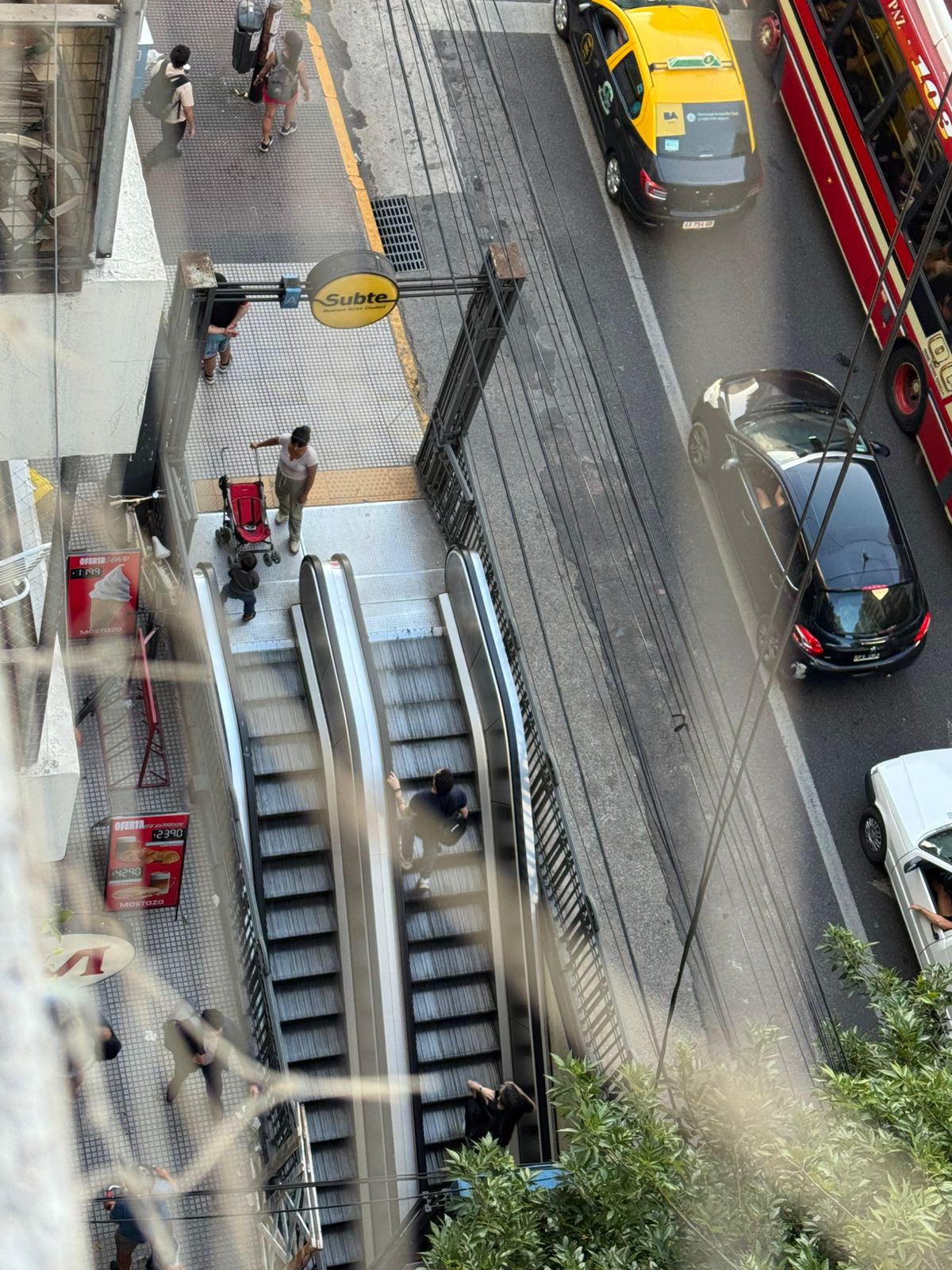 999d49f5-96cc-4946-884f-a5dce361edff