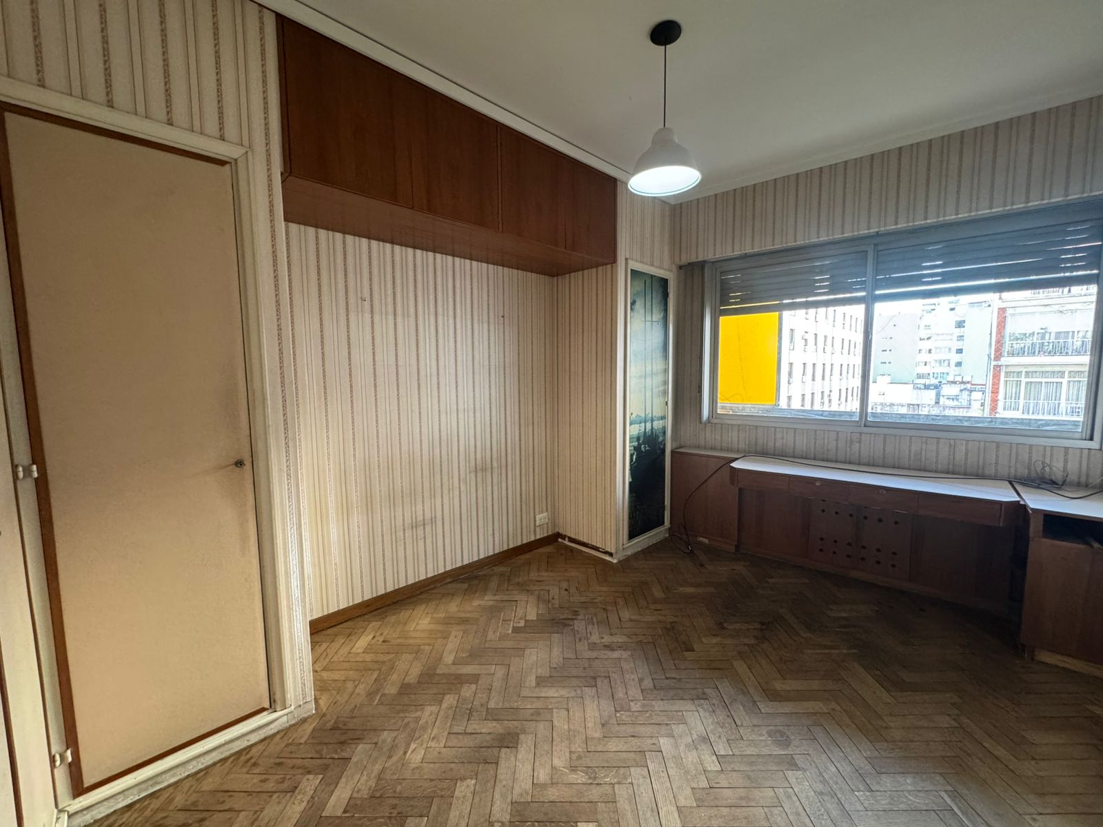 a0deec0a-da63-4f0d-b78f-d8ce91585f8c