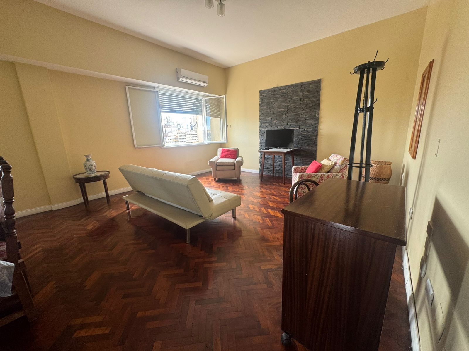 c0a0ad30-5c61-463b-991a-73960054c7f6