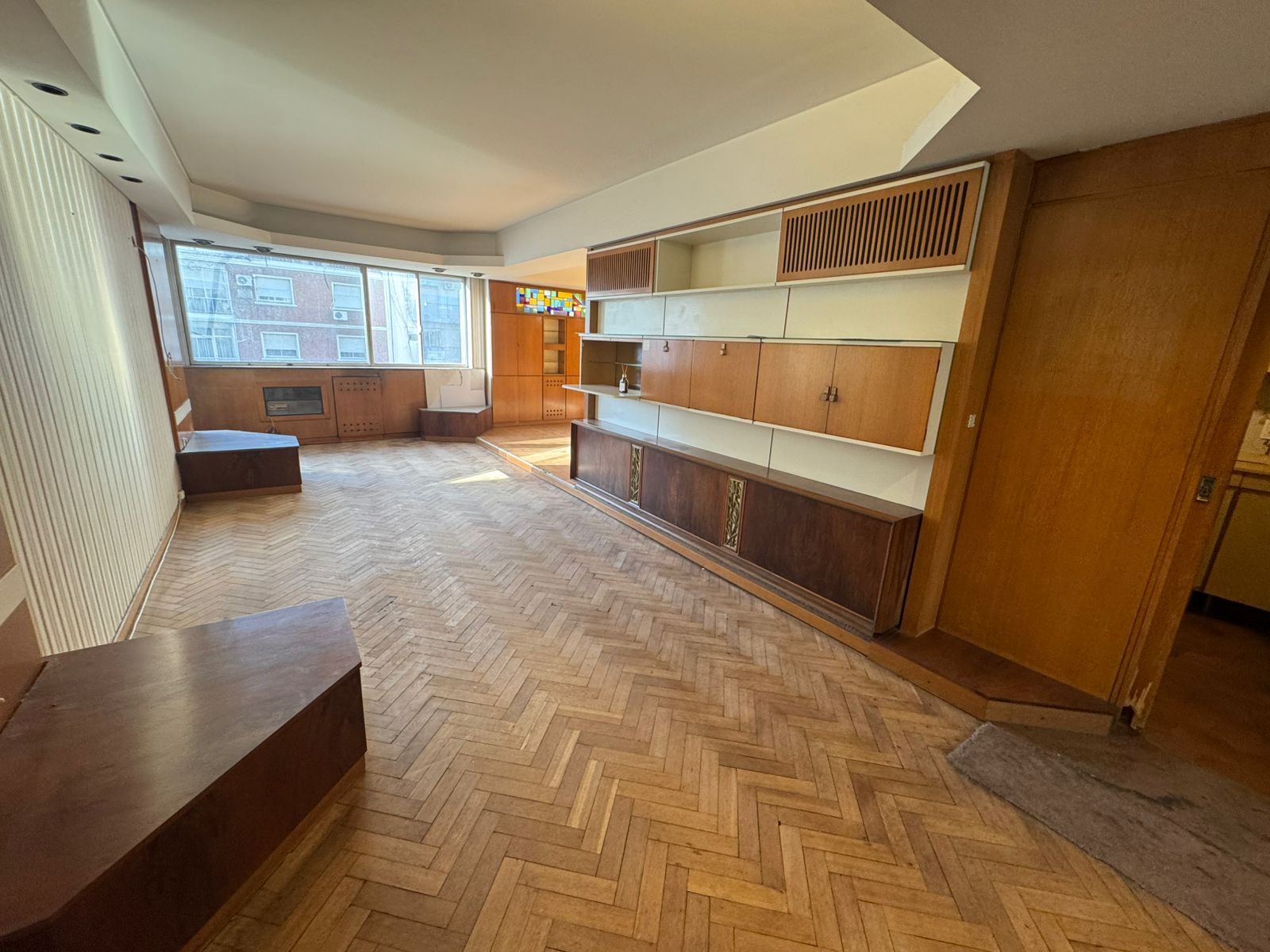 deb95a2c-d583-4f96-8ef4-0a551a7b10c2