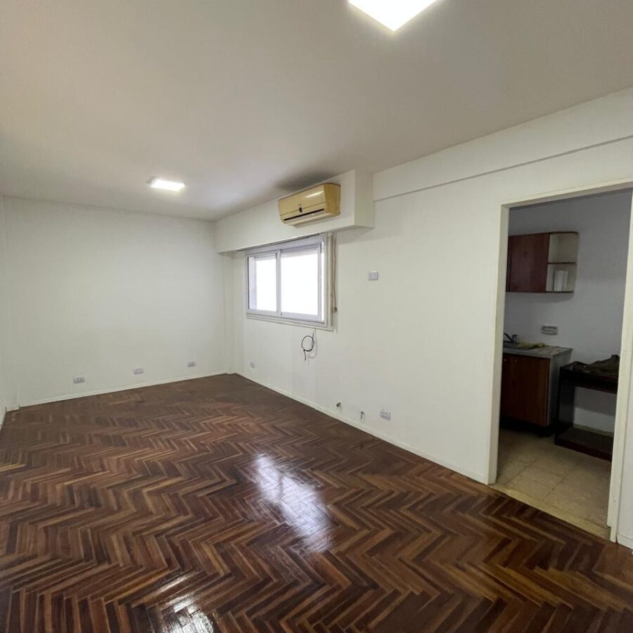 Corrientes 4665, Piso 6, Depto b